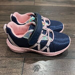 Carter’s Girl’s sneakers size 9